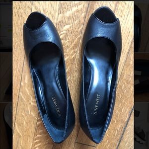 Black Mary Janes - Nine West size 8